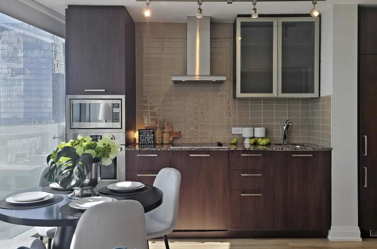 Central Condo In The Heart Of Toronto Exterior foto