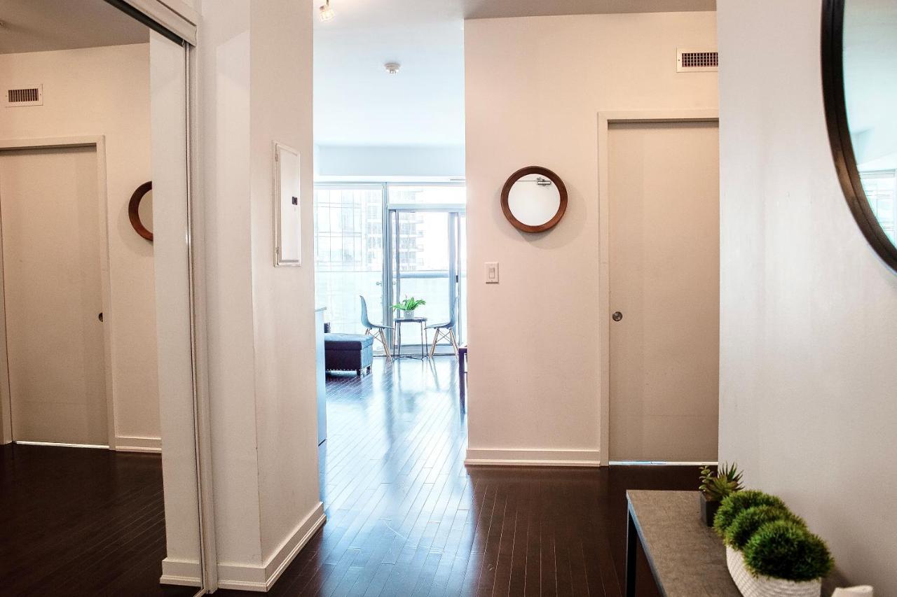Central Condo In The Heart Of Toronto Exterior foto